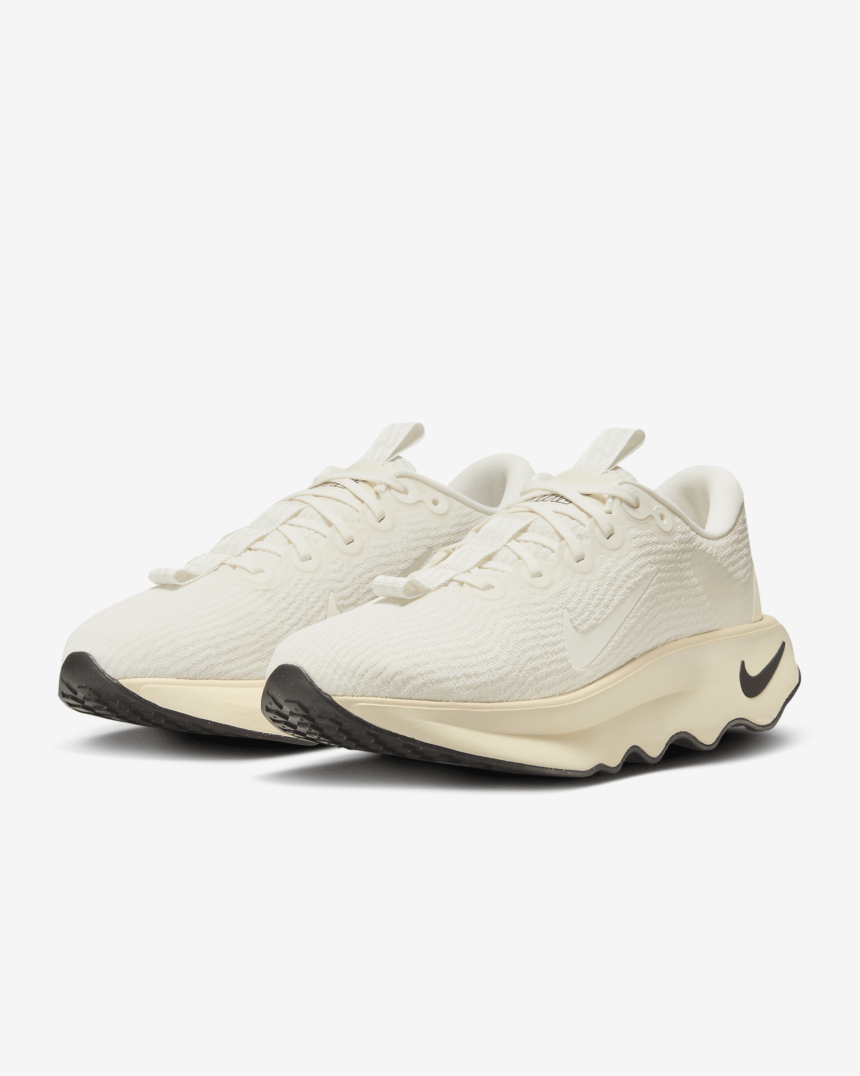 Nike Motiva Women's Walking Shoes - 5