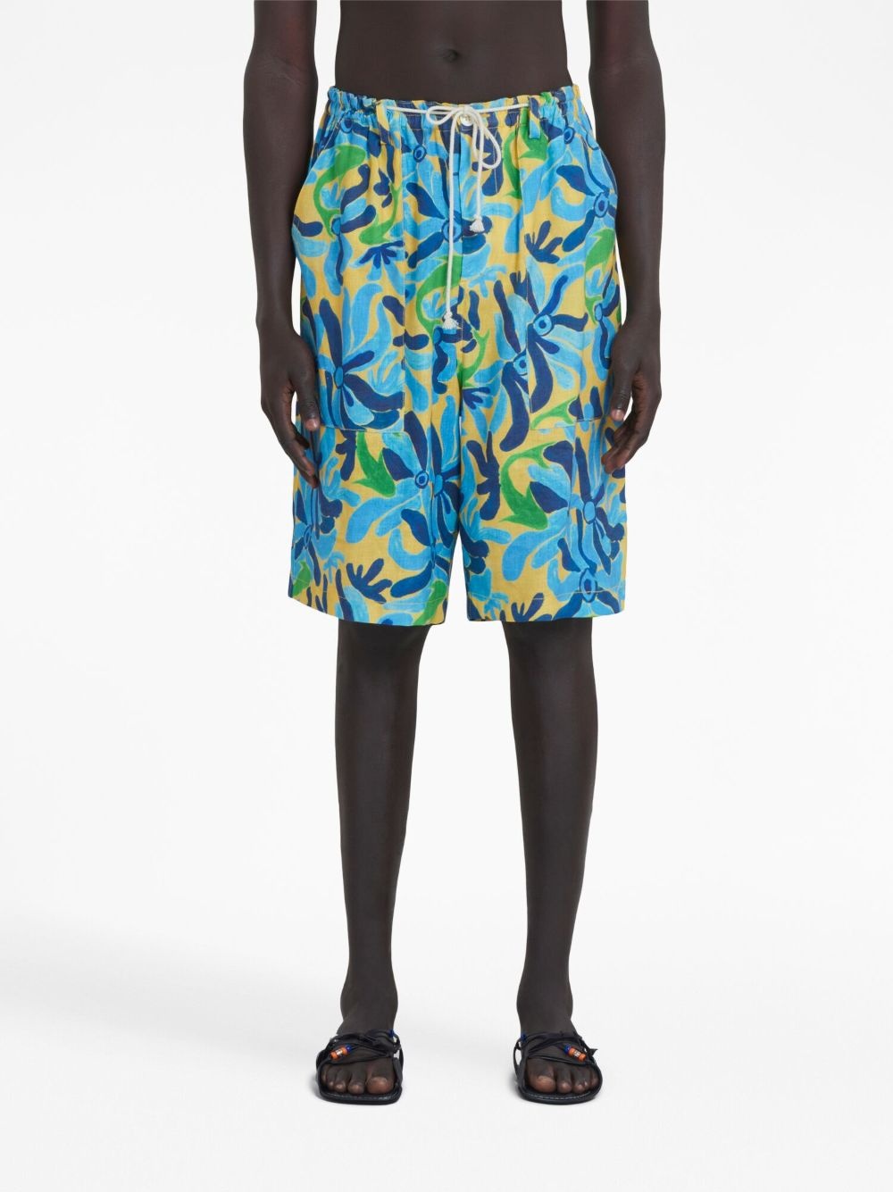 graphic-print drop-crotch shorts - 3
