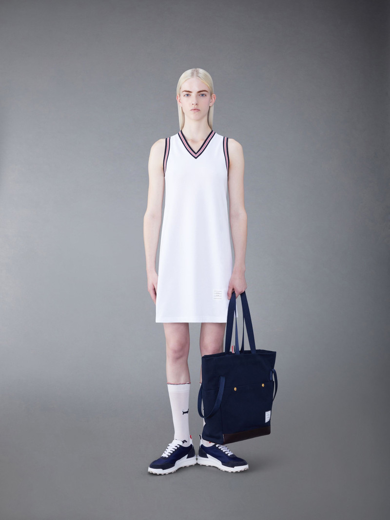 V-neck sleeveless dress 4