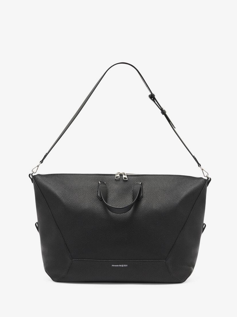The Edge Duffle Bag in Black 5