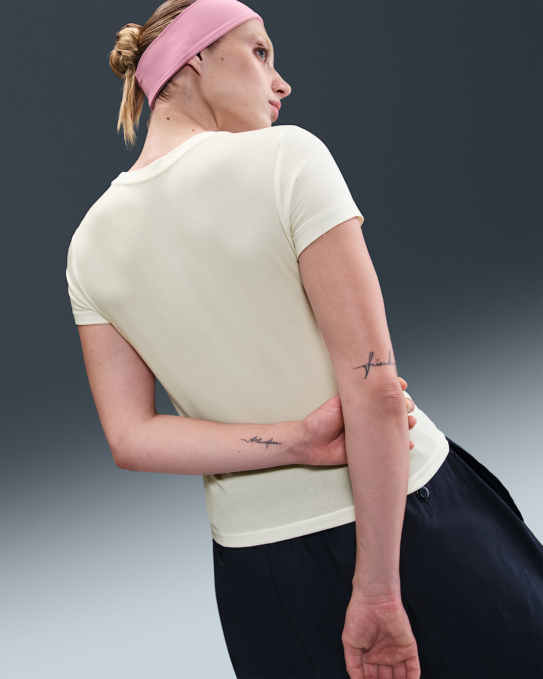 Nike Sportswear Chill Knit Women's Slim Cropped T-Shirt - 2