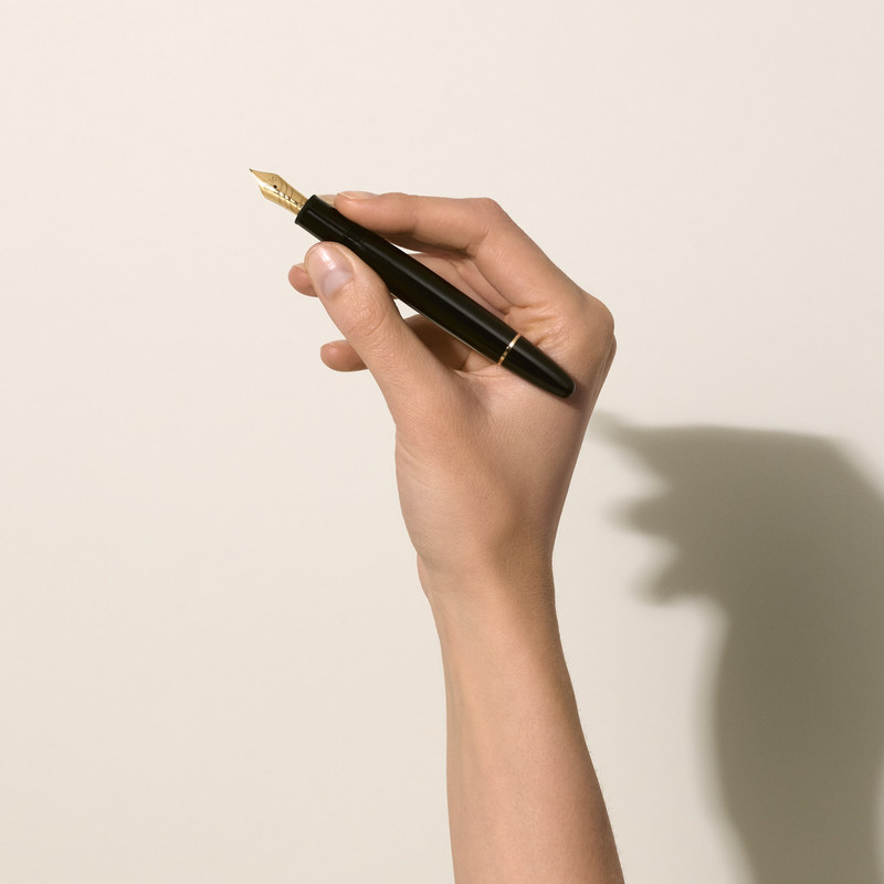 Montblanc MEISTERSTÜCK LEGRAND CALLIGRAPHY CURVED NIB outlook