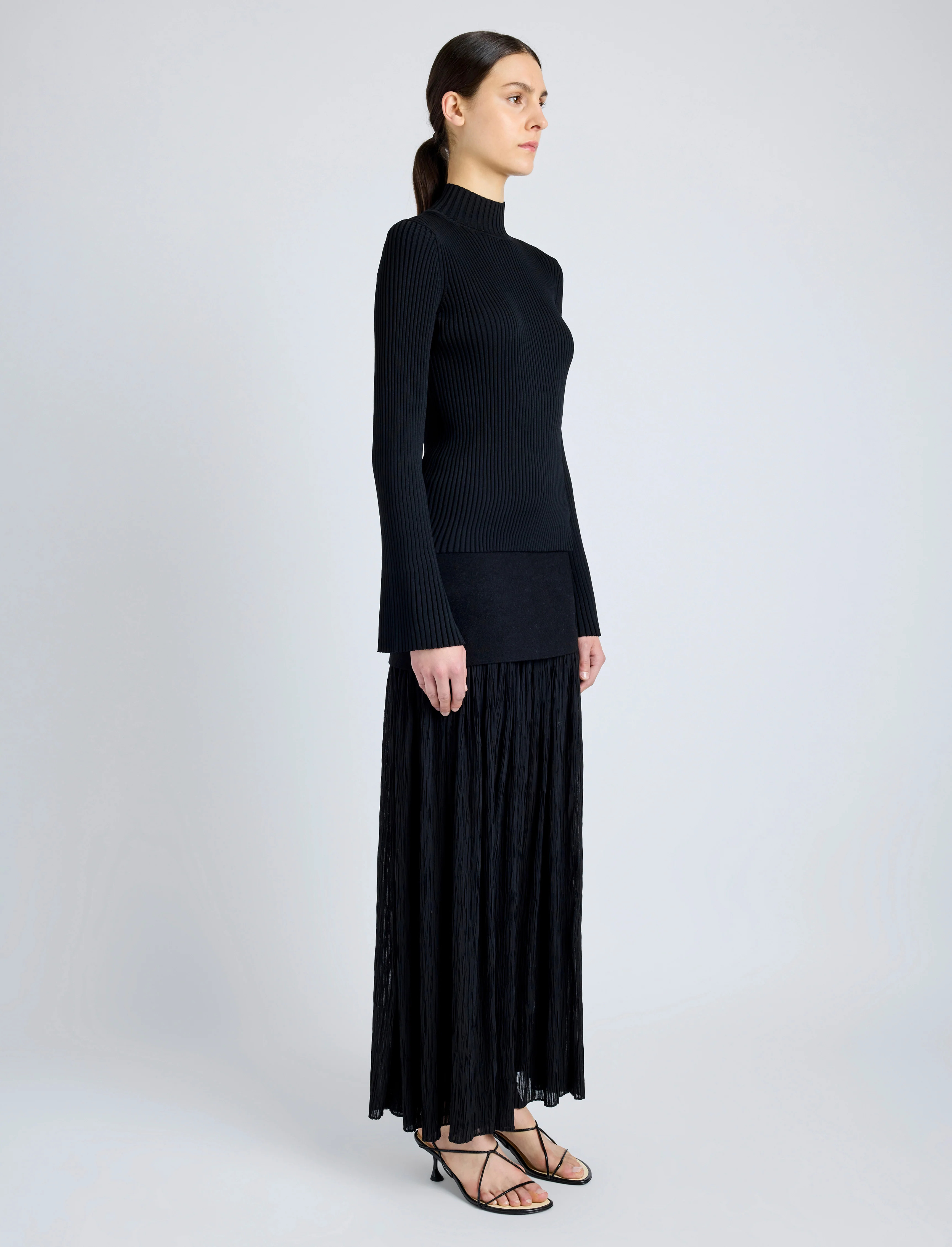 Abigail Top in Midweight Viscose Rib - 3