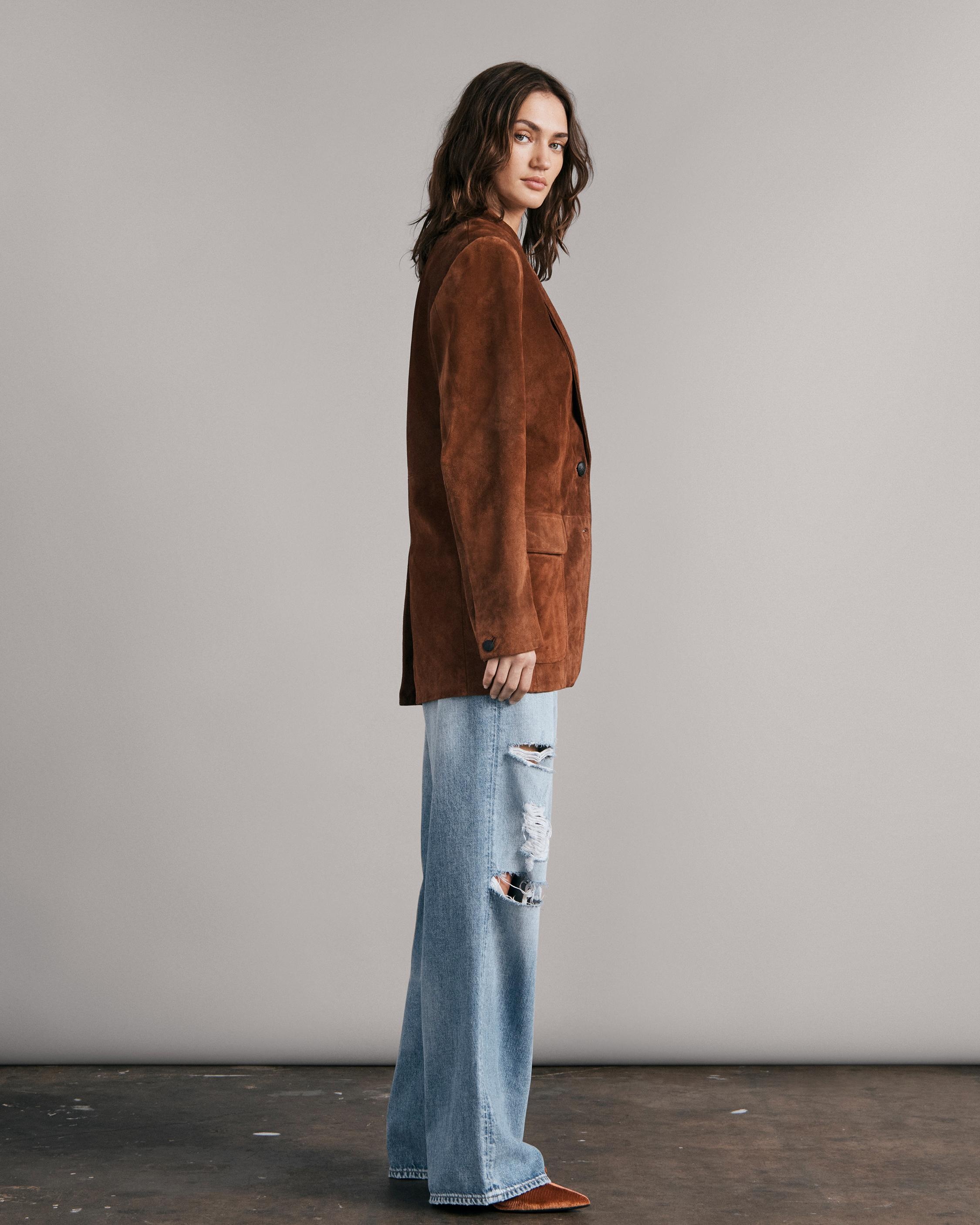 Cody Suede Blazer
Relaxed Fit Blazer - 4