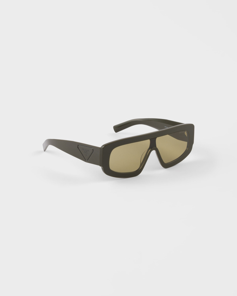 Sunglasses with triangle logo 3