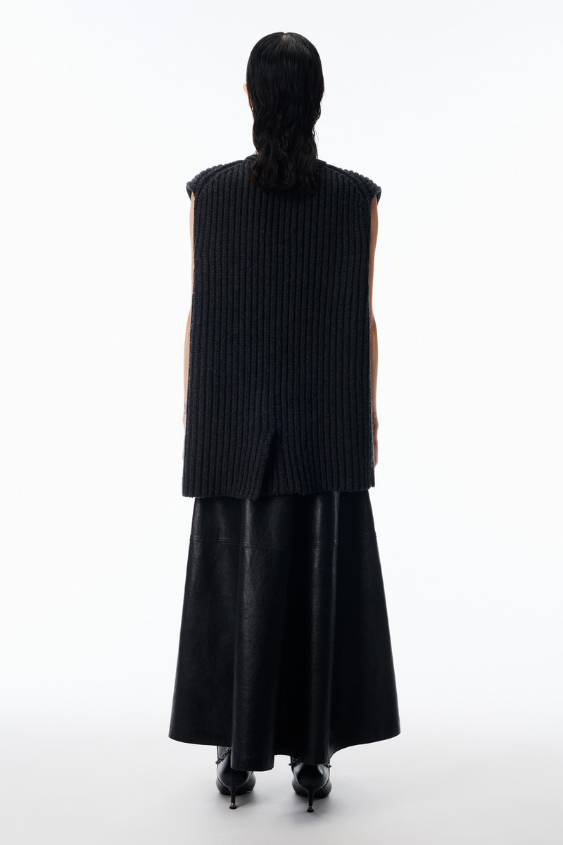 Sweater Vest in Wool 4