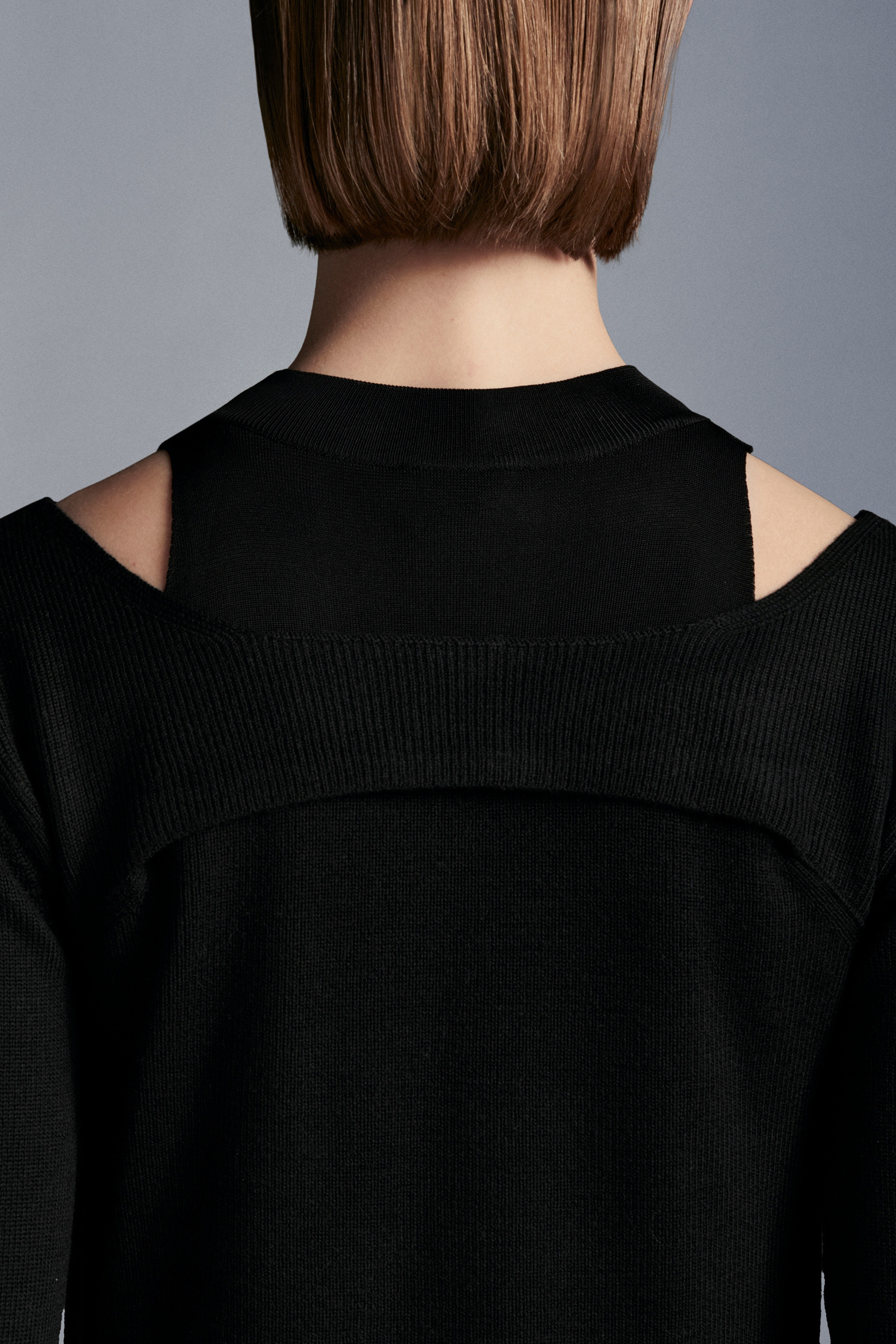 Graphic Neckline Sweater - 5