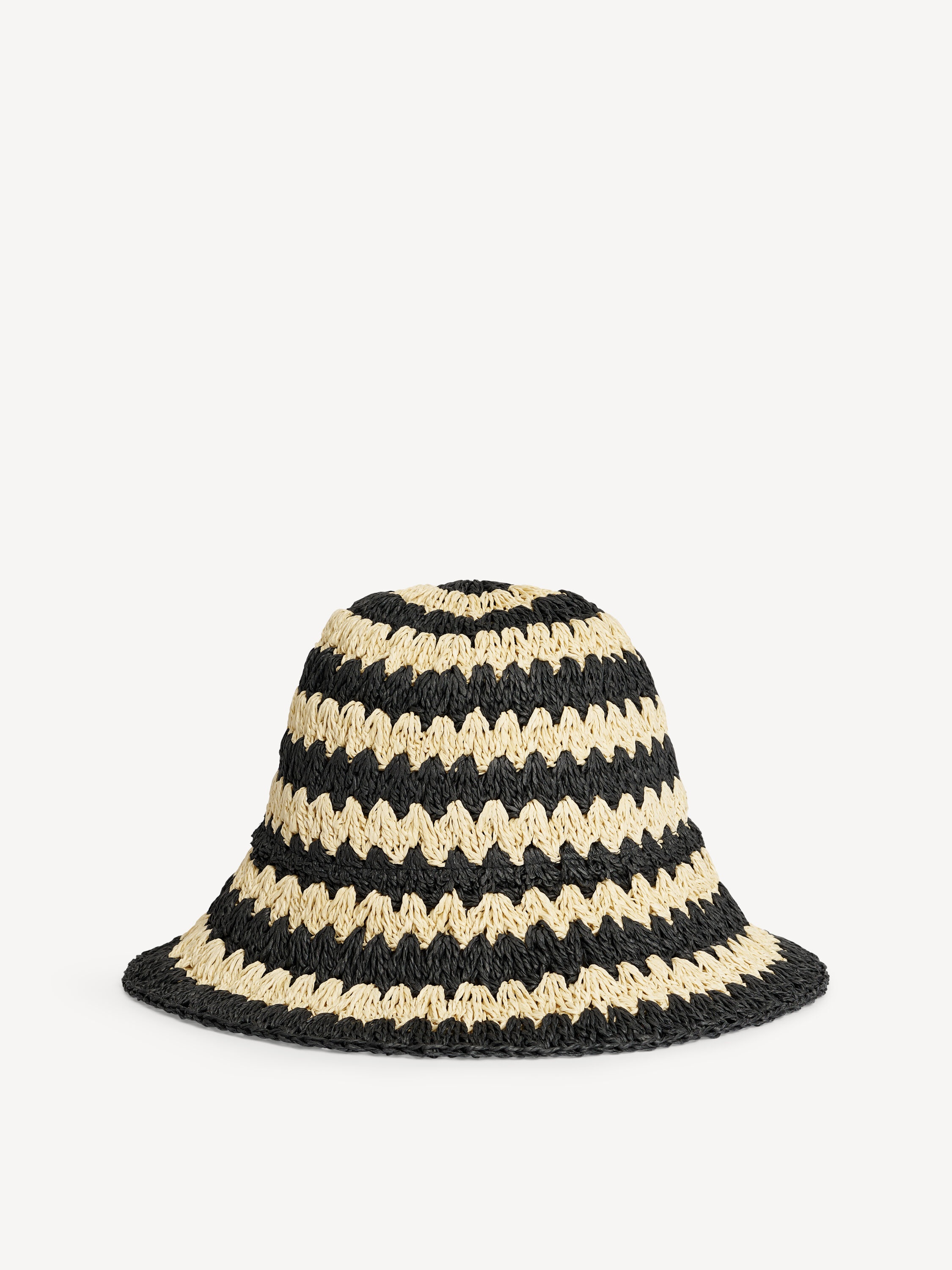 Strawie hat - 1