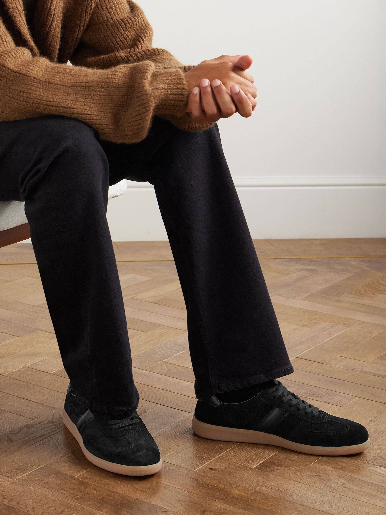 Leather-Trimmed Suede Sneakers Black - 2