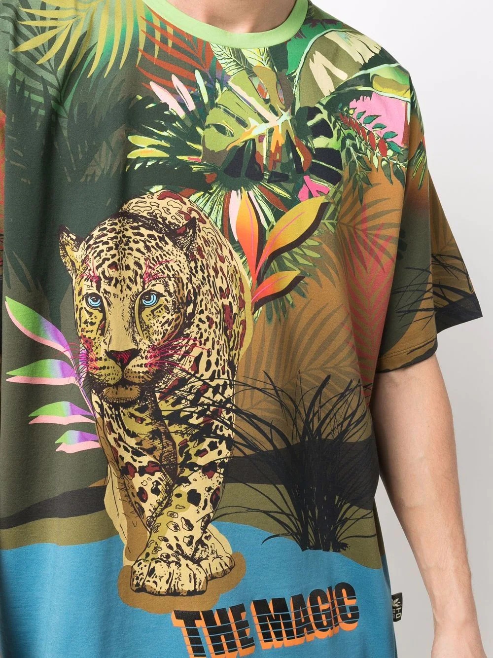 graphic-print short-sleeve T-shirt - 5