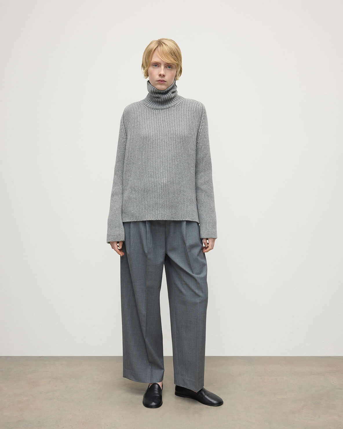 Roll-Collar Grey Cashmere Jumper - 2