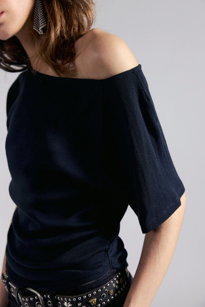 FREE PEOPLE Lucy Off-The-Shoulder Tee outlook