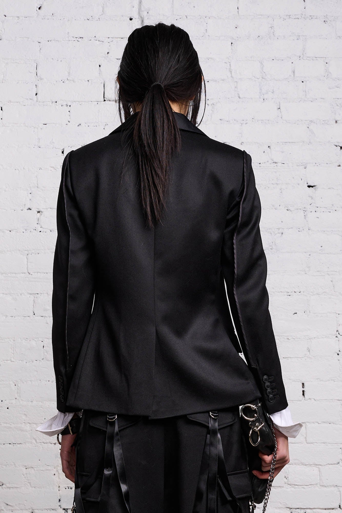 FLAT SLEEVE TUXEDO BLAZER - BLACK AND SATIN - 9