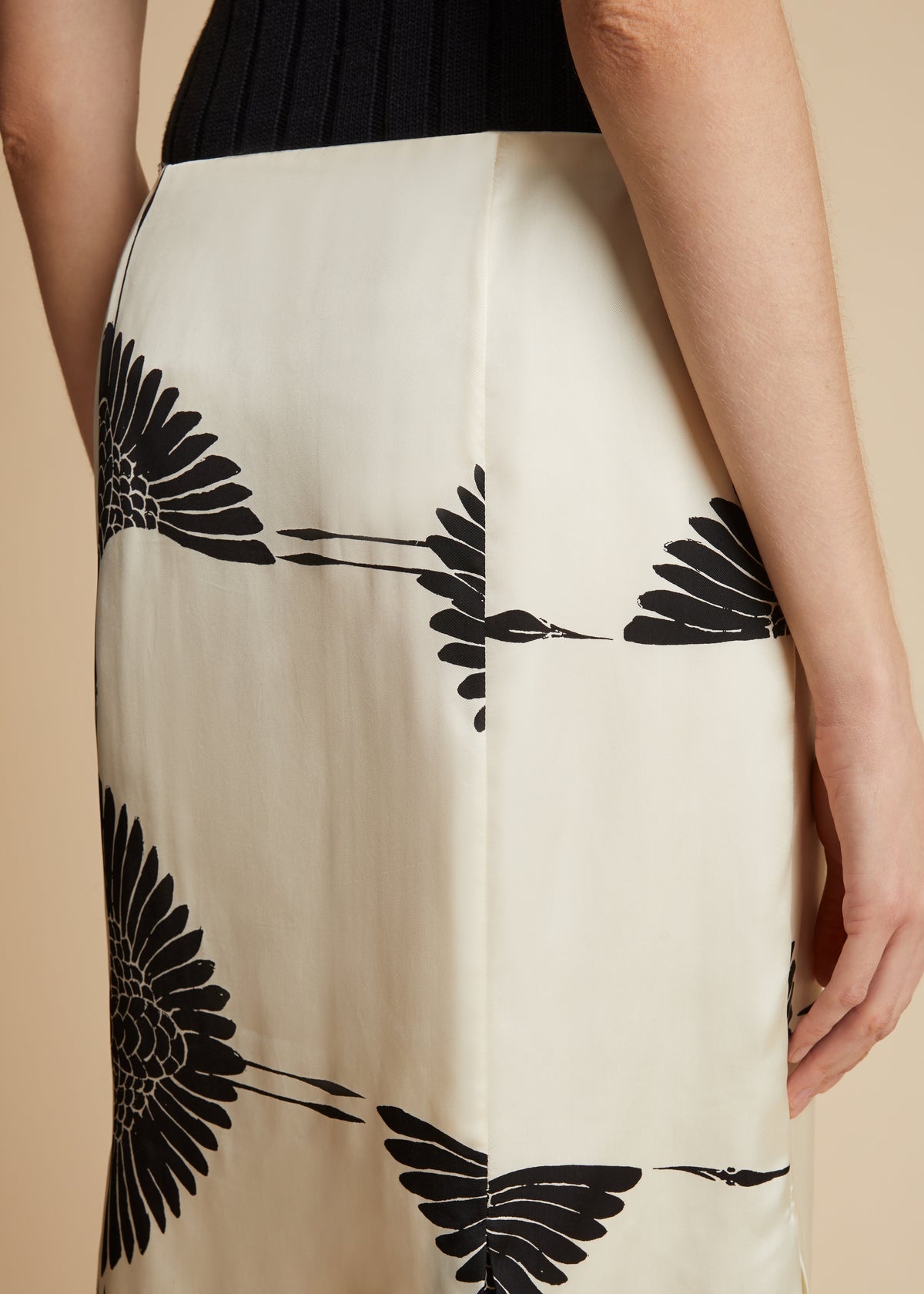The Levy Skirt in Cream and Black Crane Print - 5