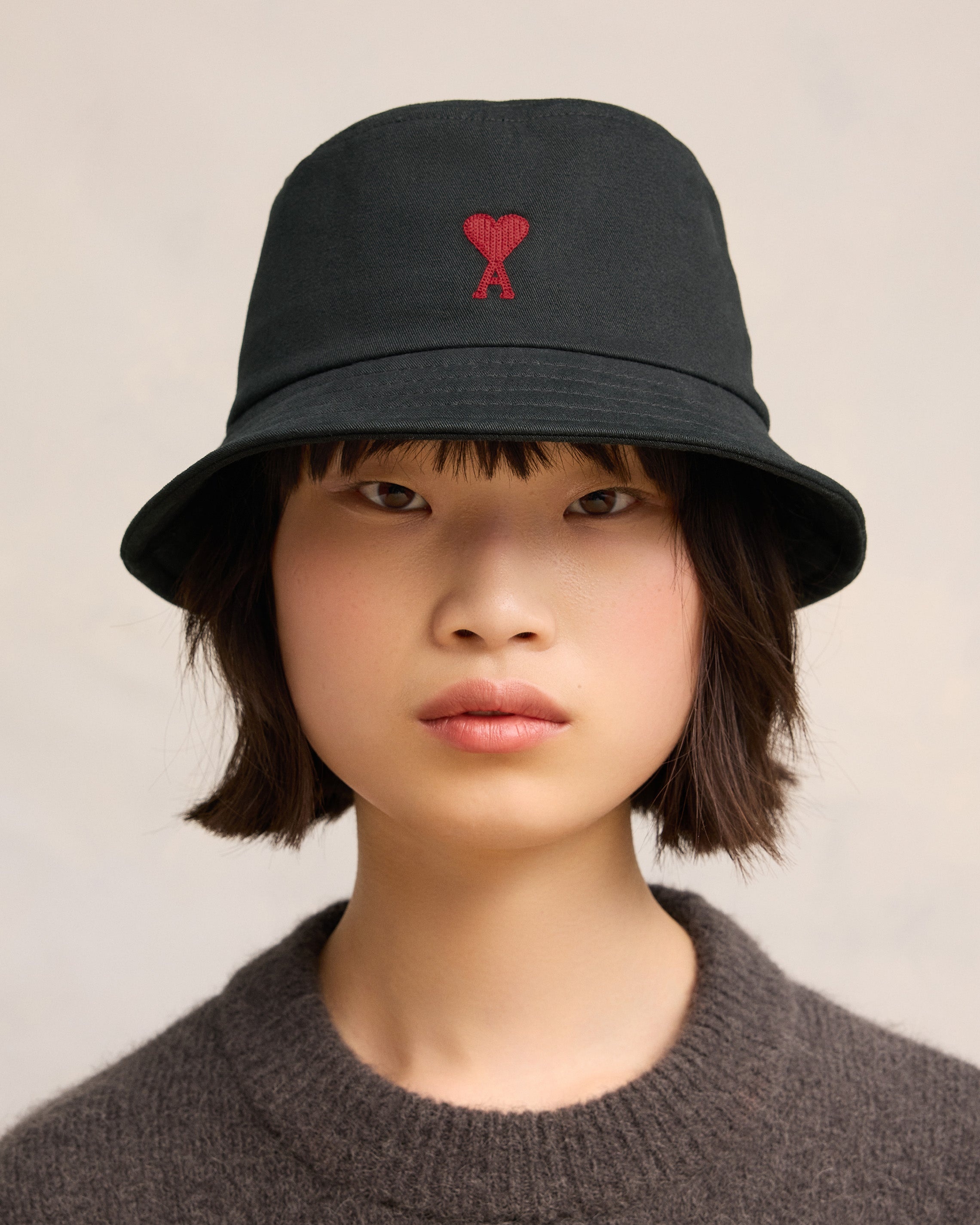 ★AMI PARIS★Ami de coeur Embroidery Bucket Hat★大人気★ 23974169_59627751_600.jpg
