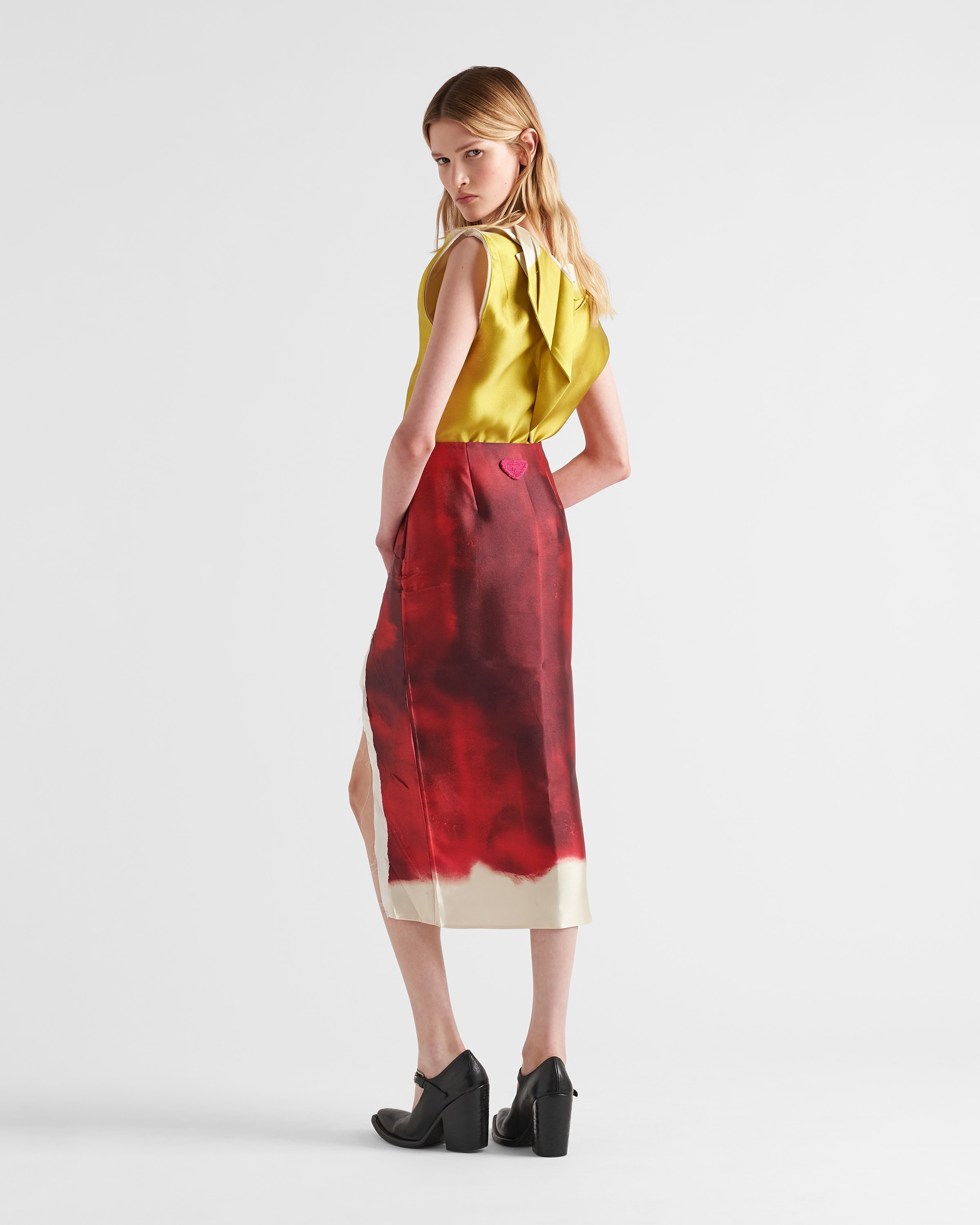 Printed satin midi skirt with slit - 5