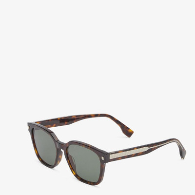 FENDI Havana sunglasses outlook