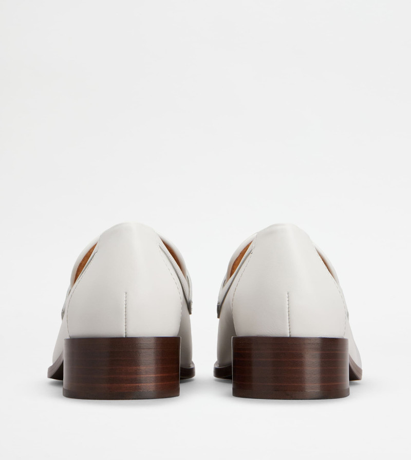 Tod's LOAFERS IN LEATHER - WHITE outlook