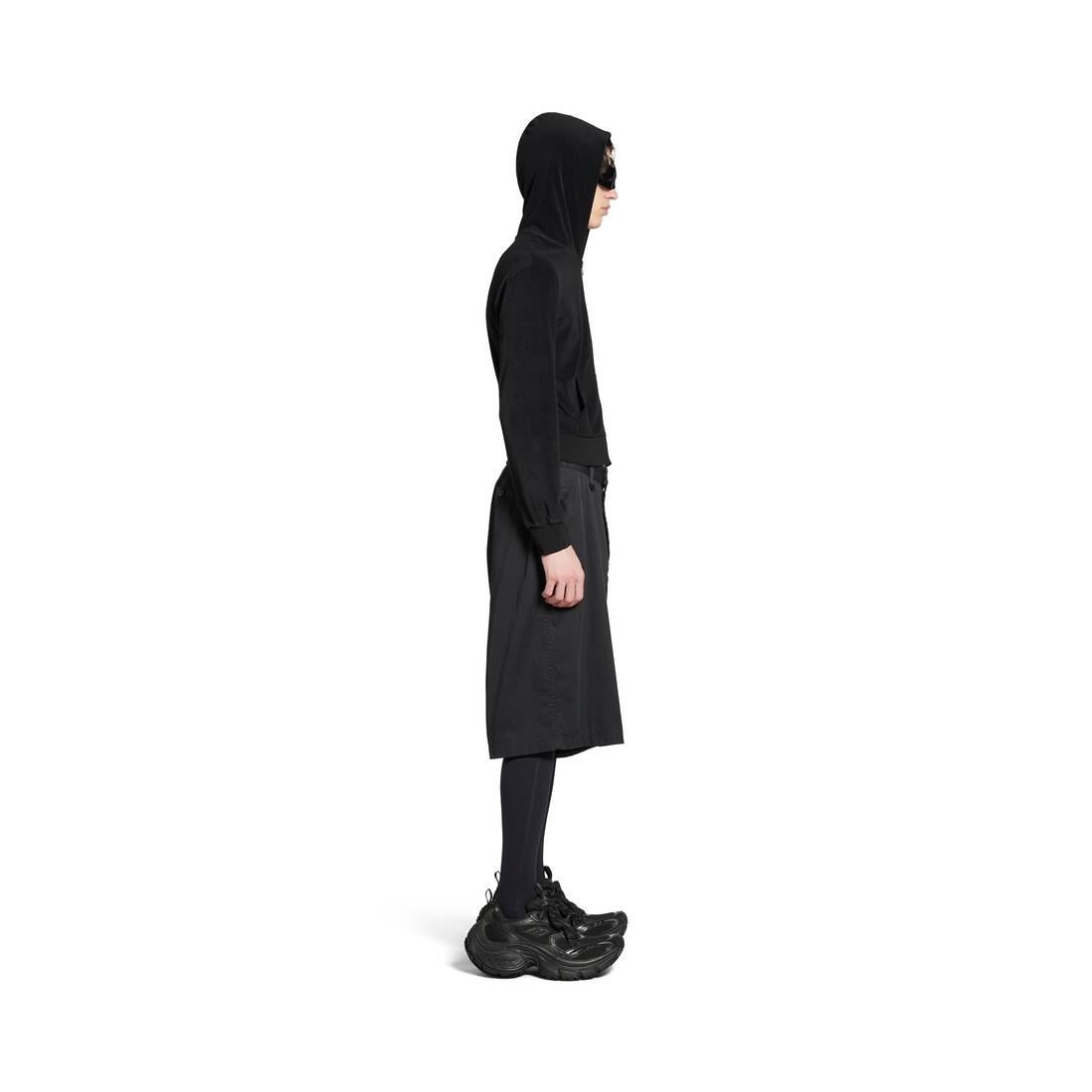 Minimal Cargo Shorts in Black - 3