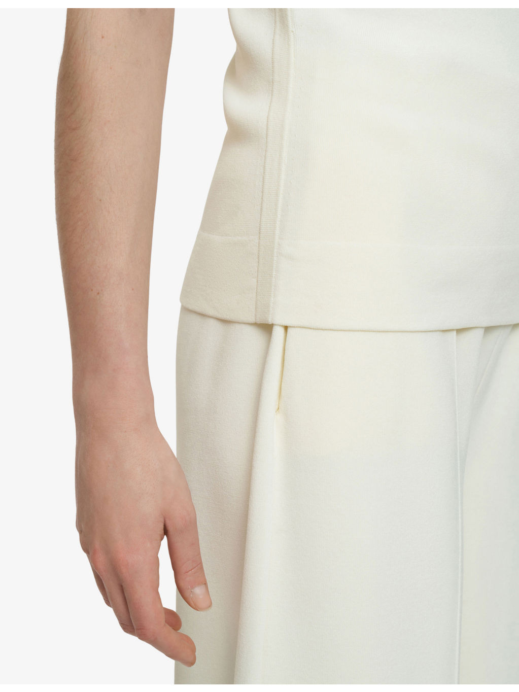 Square-Neck Slim-Fit Stretch-Knit Vest - 6