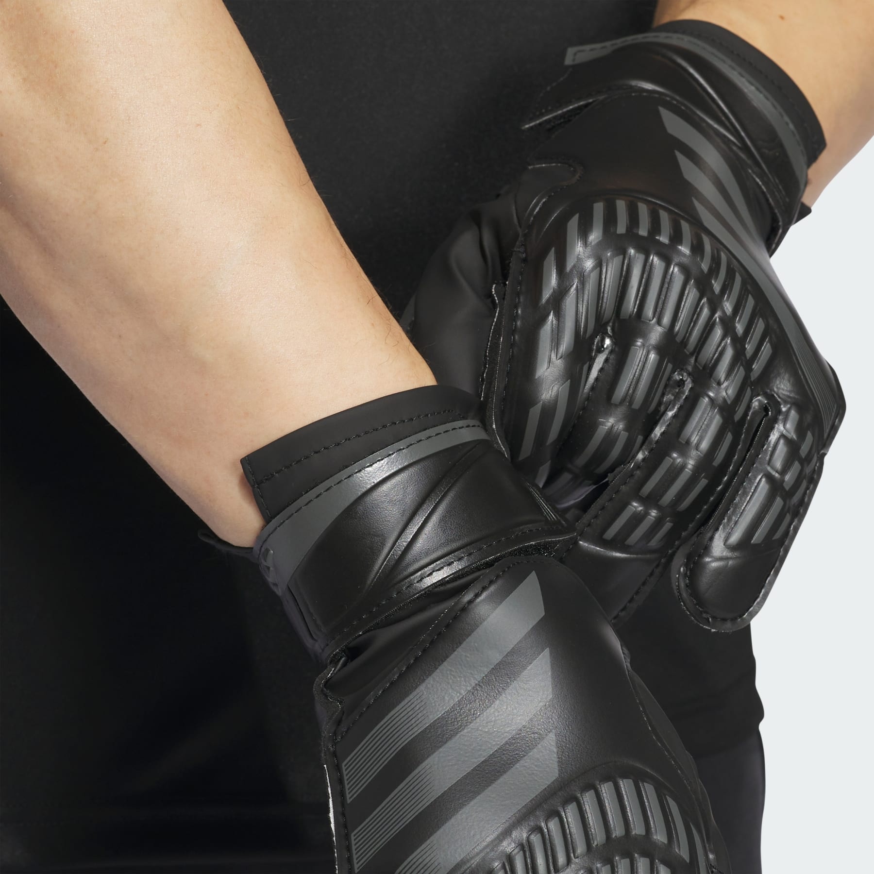 Predator Training Goalkeeper Gloves - 4