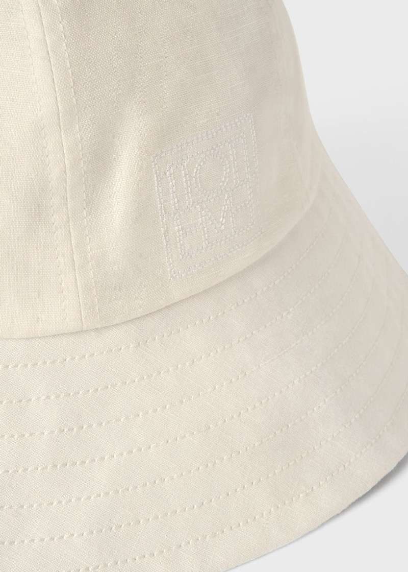 Bucket hat off-white 4