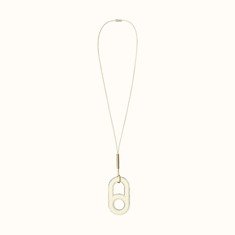 Hermès Variation pendant outlook