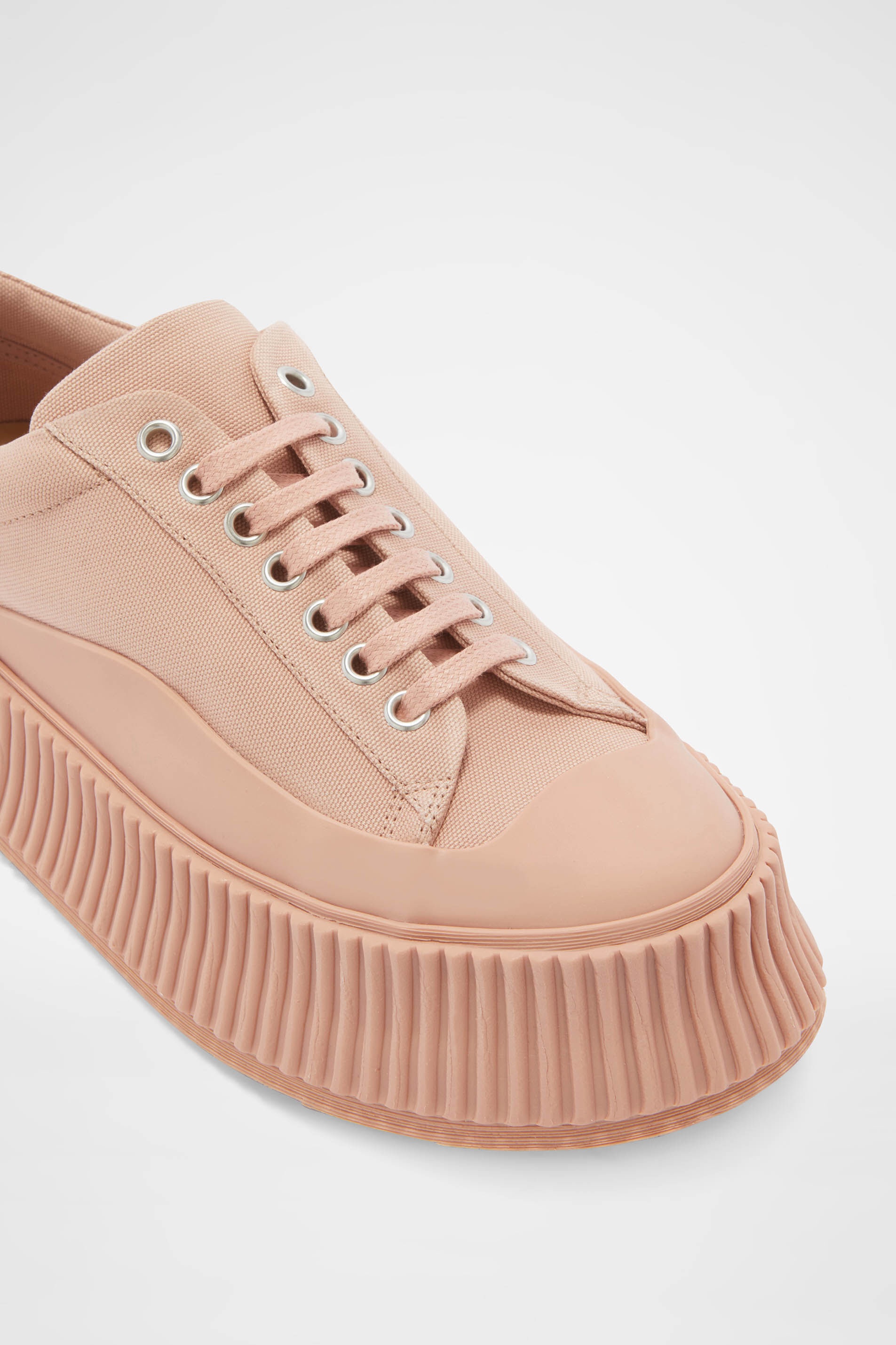 JIL SANDER☆【完売間近】SNEAKERS スニーカー / pink Pink Satin Sneaker by Jil Sander - La Garçonne