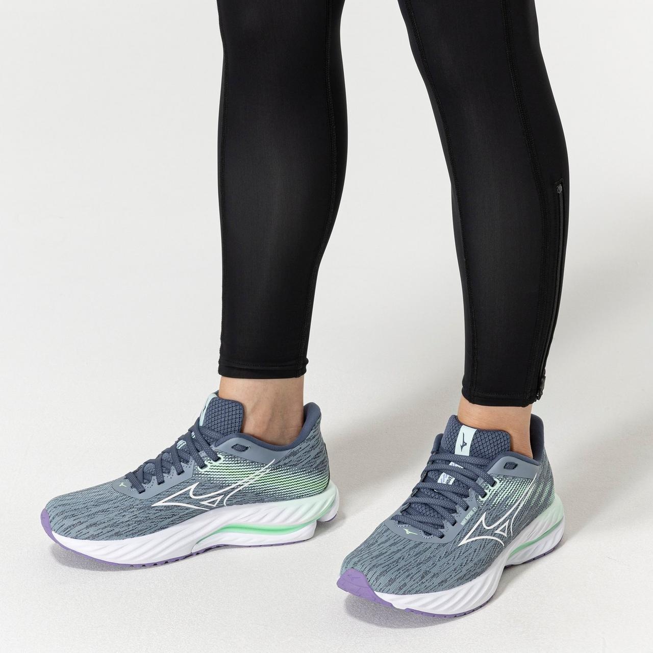 Women's Wave Inspire 21 Wide D Running Shoe - 9