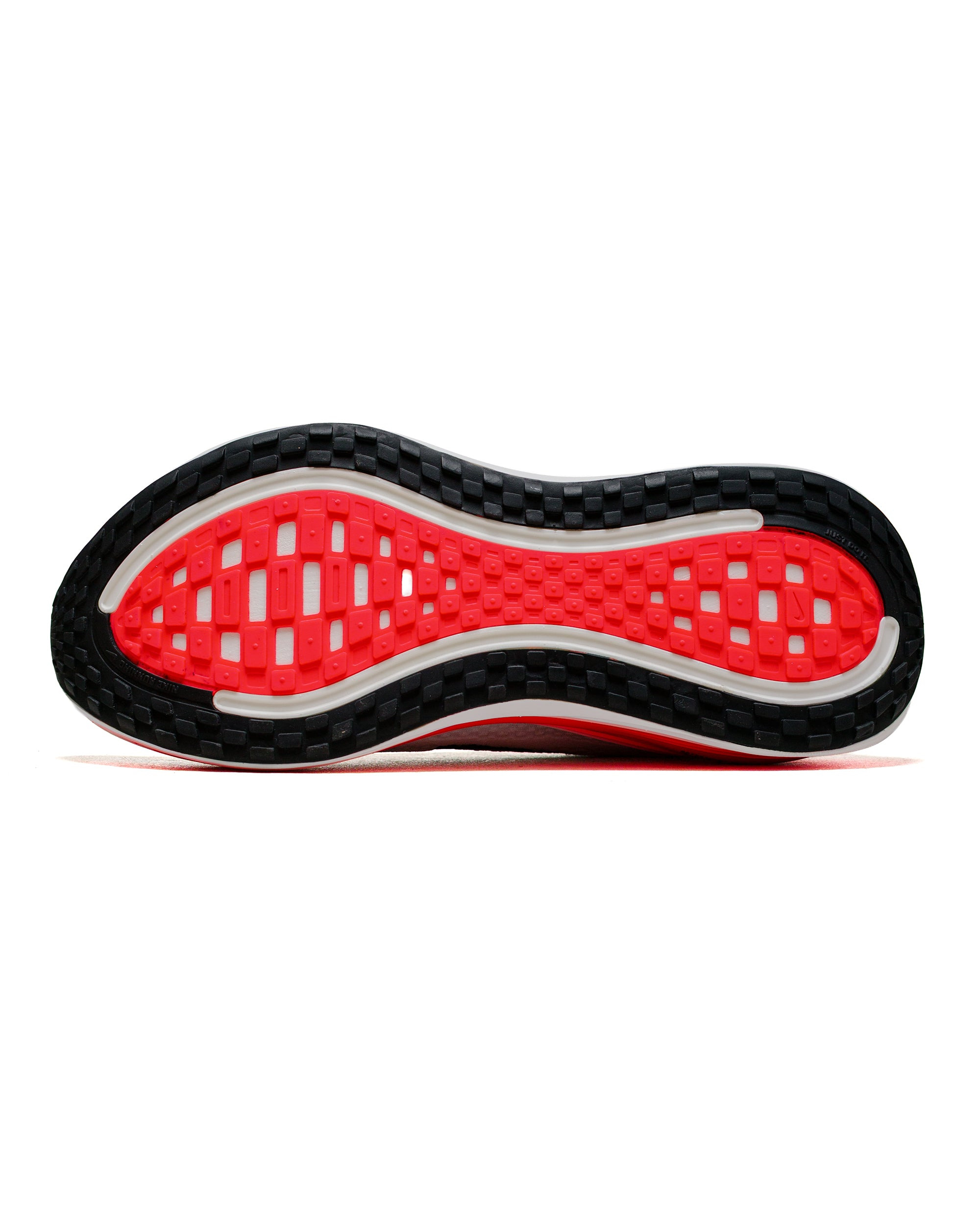 Vomero Plus White/Bright Crimson/Metallic Silver - 5