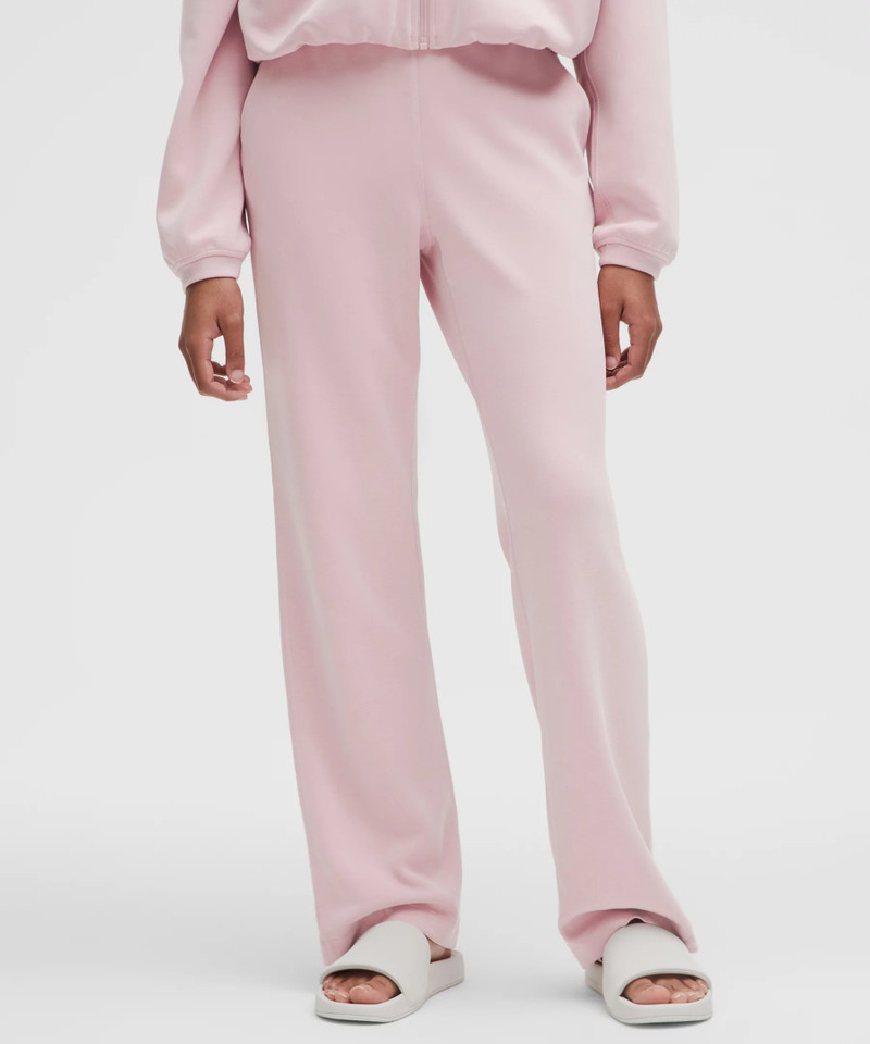 Softstreme High-Rise Straight-Leg Pant *Regular 1