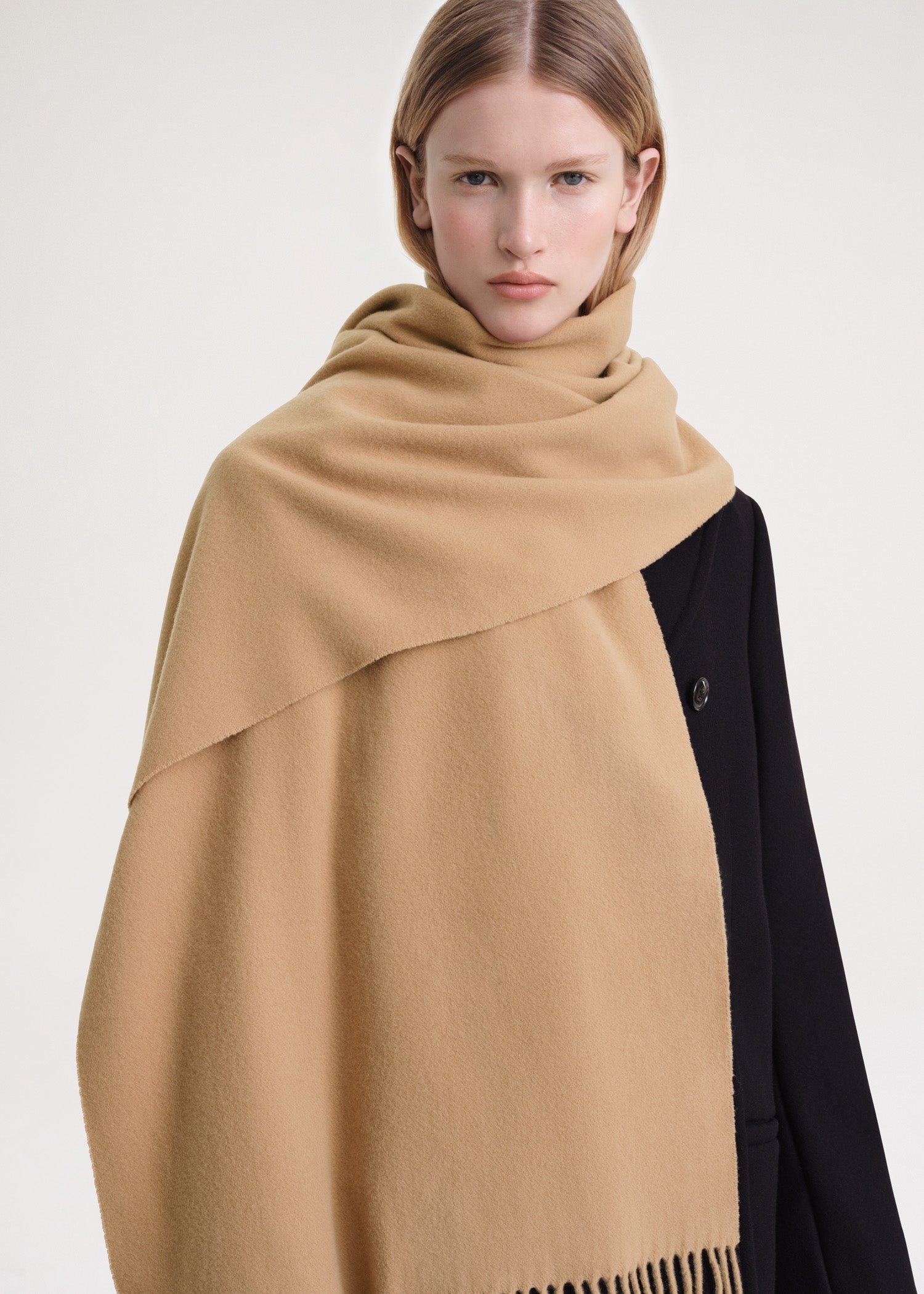 Classic wool scarf camel - 2