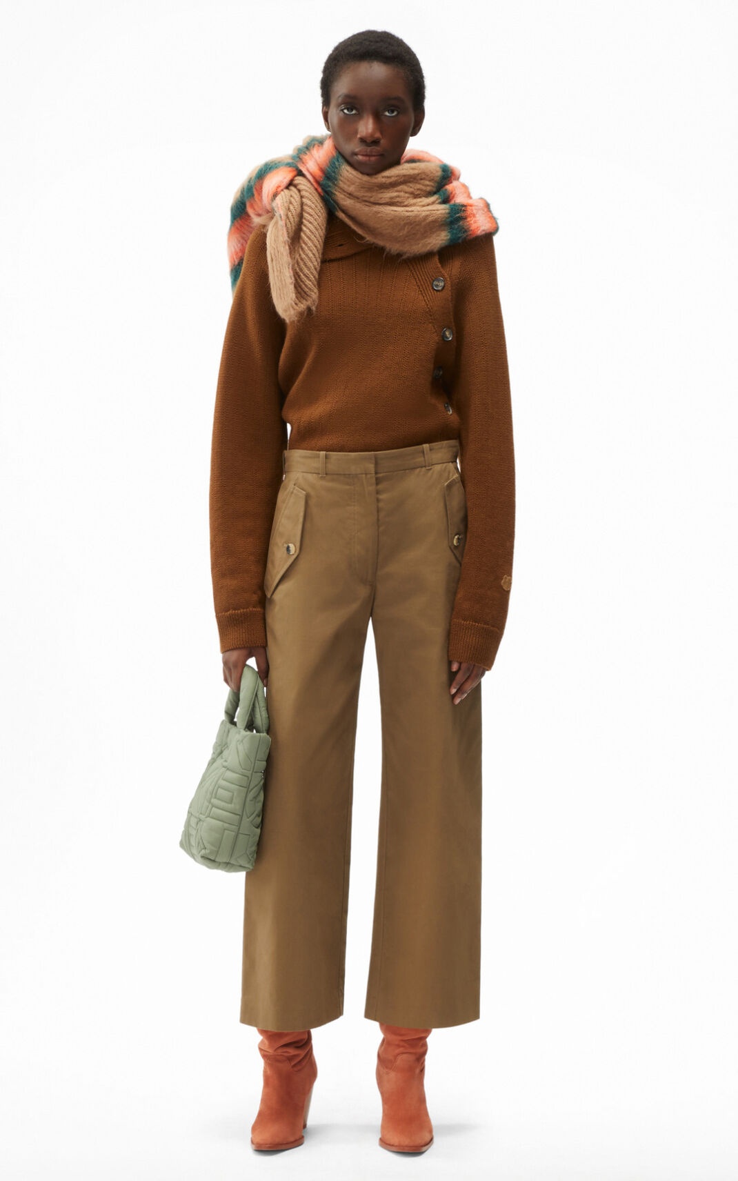 Cropped flared trousers. - 2
