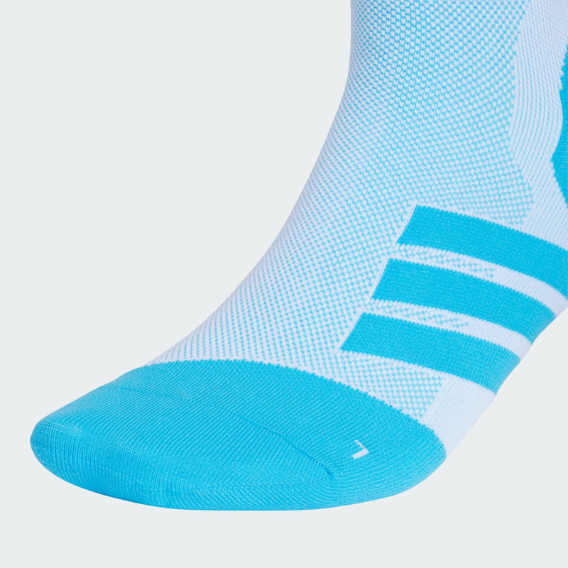 U ADIZERO RUN SINGLE QUARTER 3