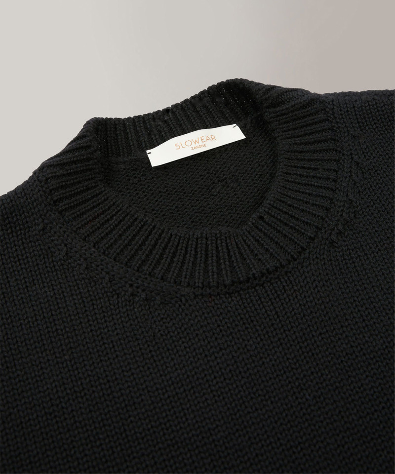Regular-fit crewneck sweater in certified merino wool 6