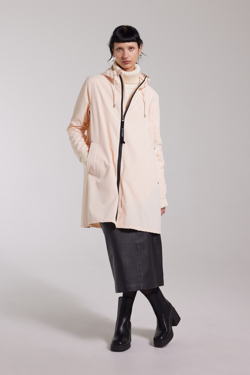 Stutterheim Mosebacke Lightweight Matte Zip Raincoat Peach outlook