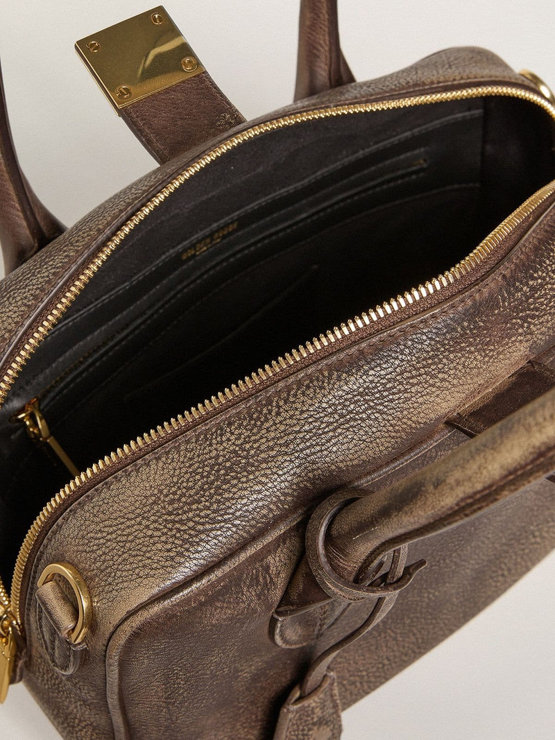 Vita Bag in brown vintage leather with gold details 6