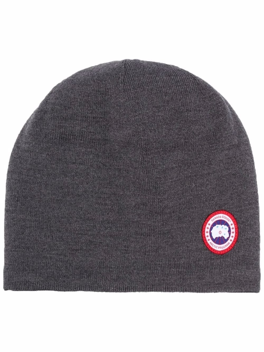 logo patch knitted beanie - 1