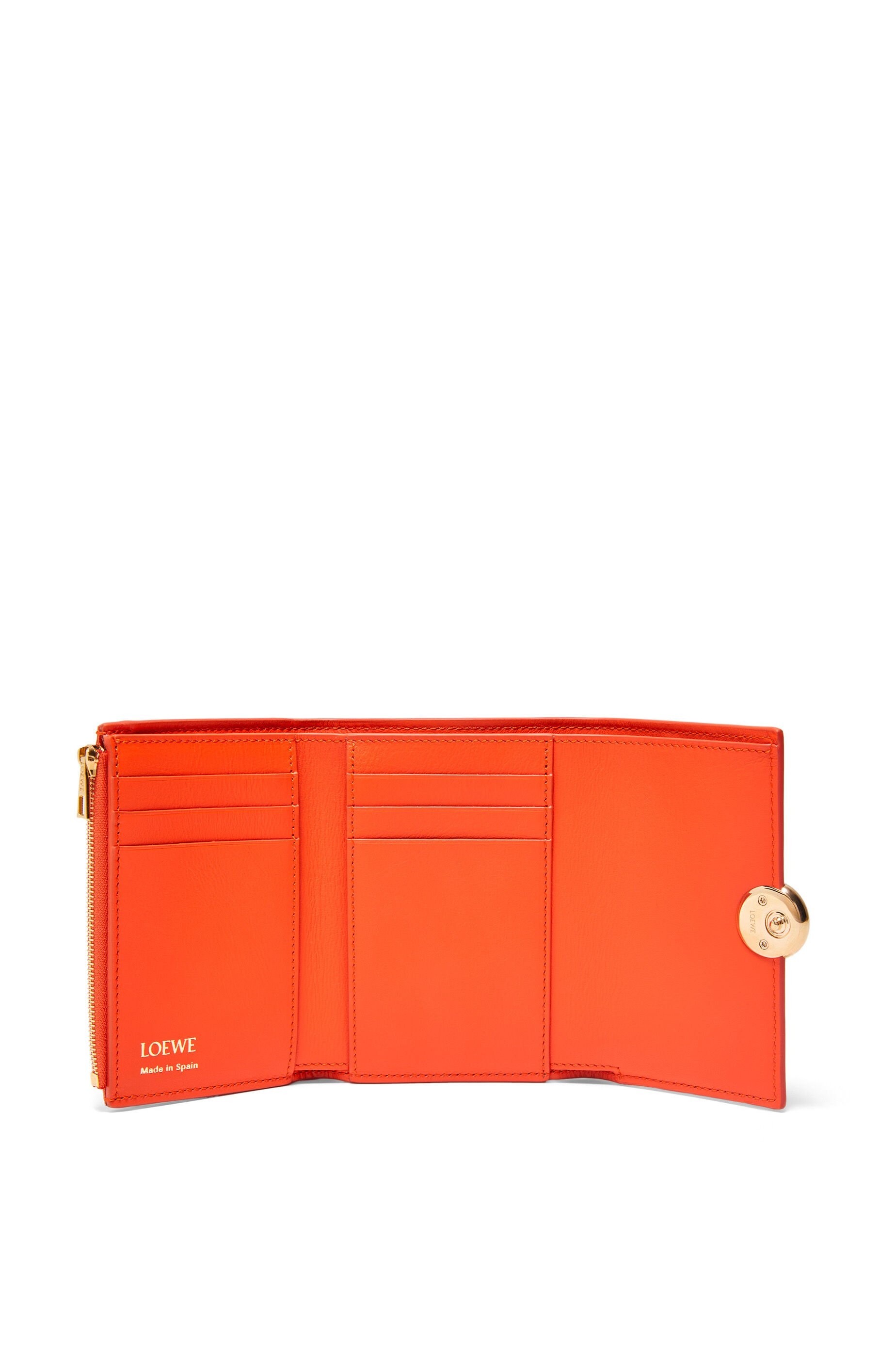 Pebble small vertical wallet in shiny nappa calfskin - 2
