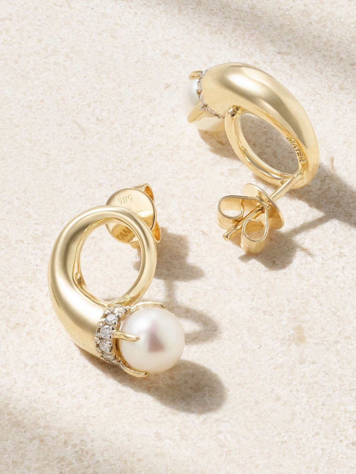 Cornucopia 14-karat gold, diamond and pearl earrings - 3