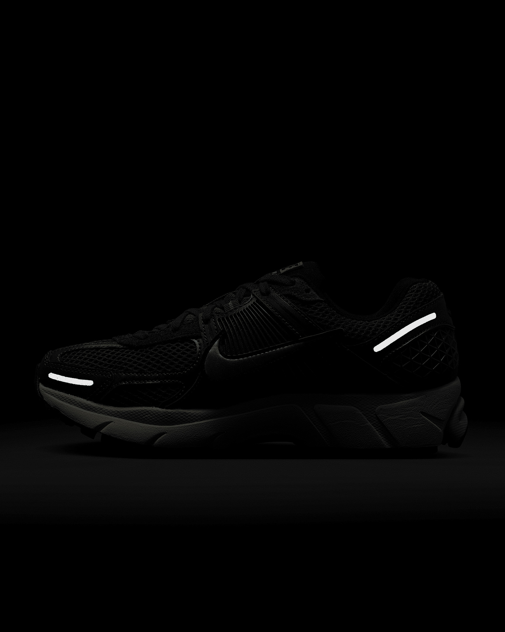 Nike Zoom Vomero 5 Women's Shoes - 12