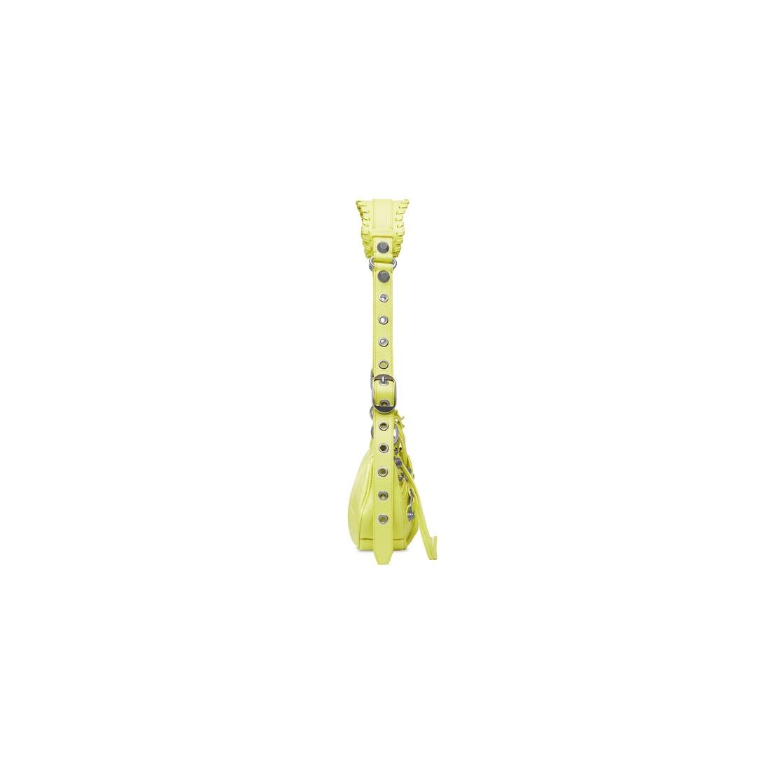 Women's Le Cagole Xs Shoulder Bag in Lime - 6