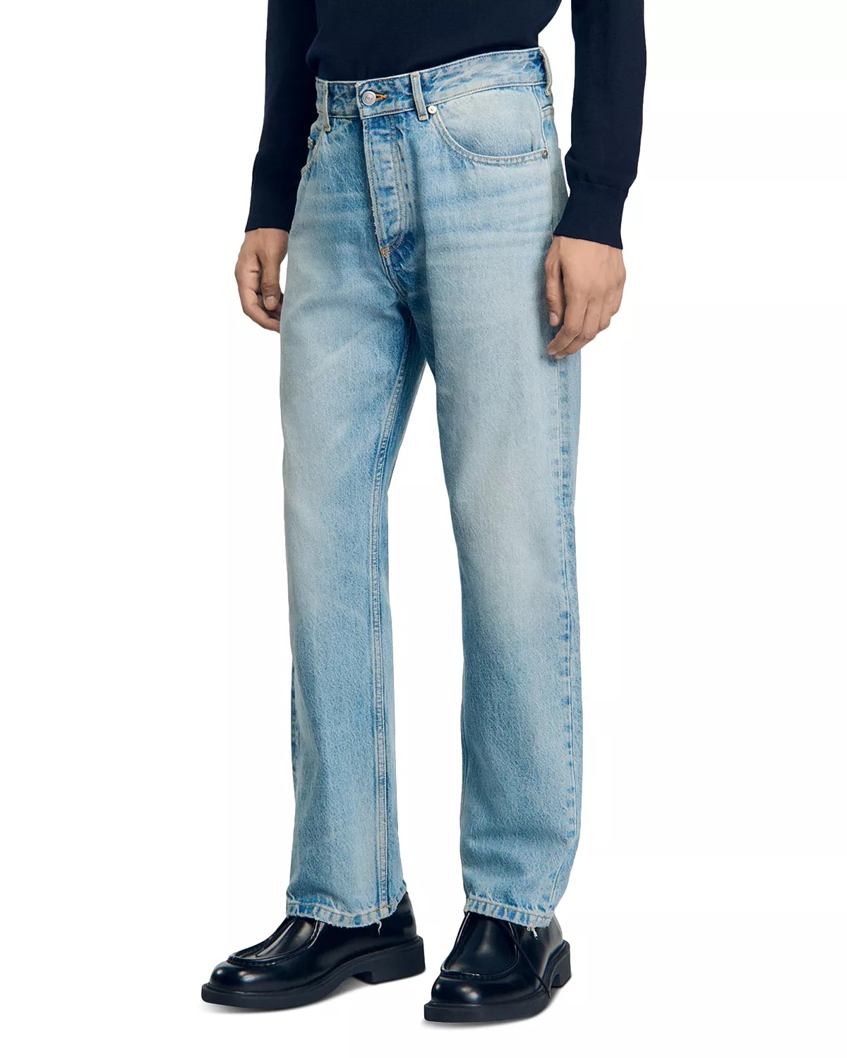 Stonewashed Jeans in Light Blue - 2