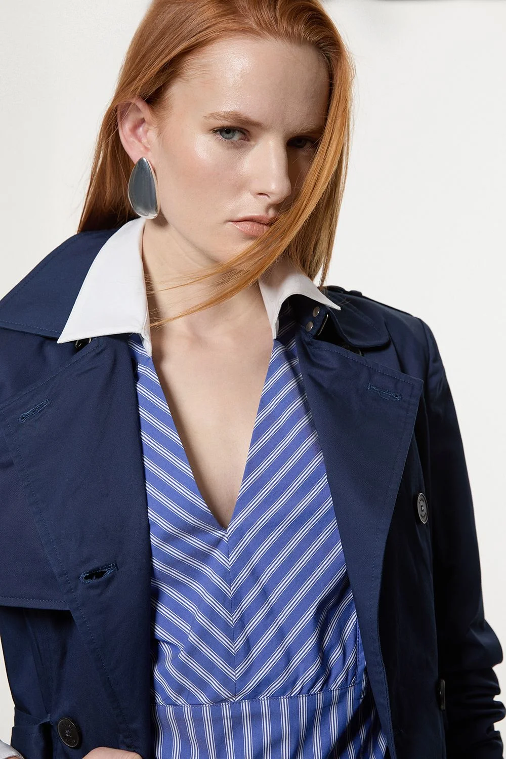 Contrast Cuff And Collar Tailored Stripe Shirt - 1