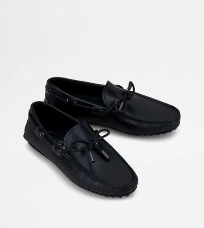 Tod's CITY GOMMINO DRIVING SHOES IN LEATHER - BLACK outlook