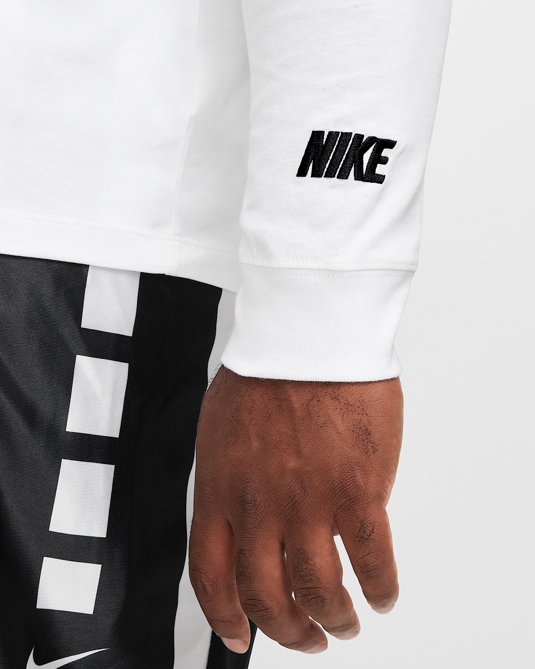 Nike Men's Long-Sleeve Basketball T-Shirt - 10
