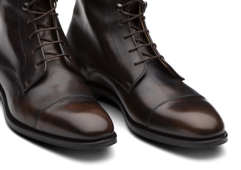 Edworth ^ r
Superior Calf Lace Up Boot Ebony 4