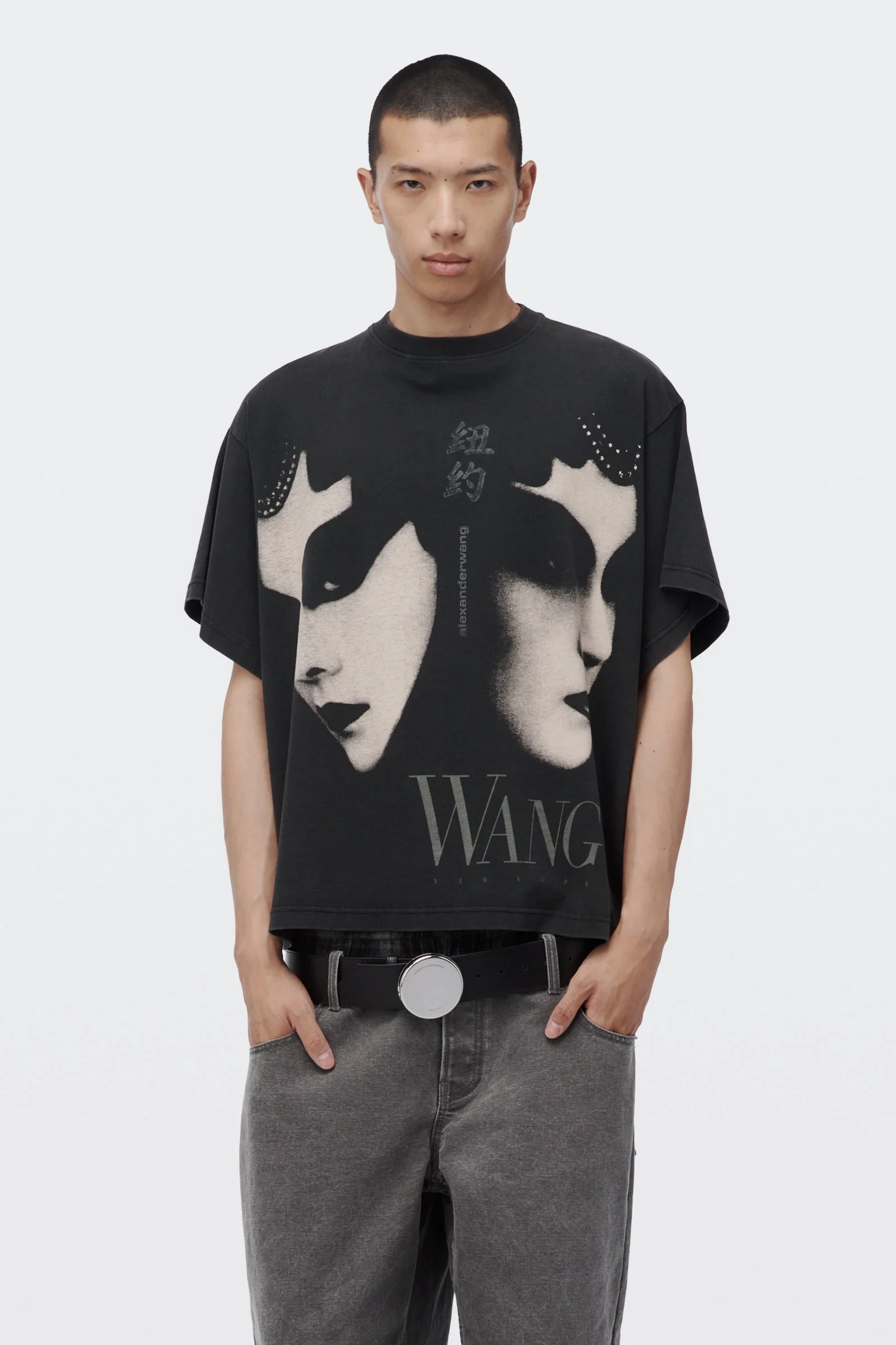 oversized graphic cropped tee - 1