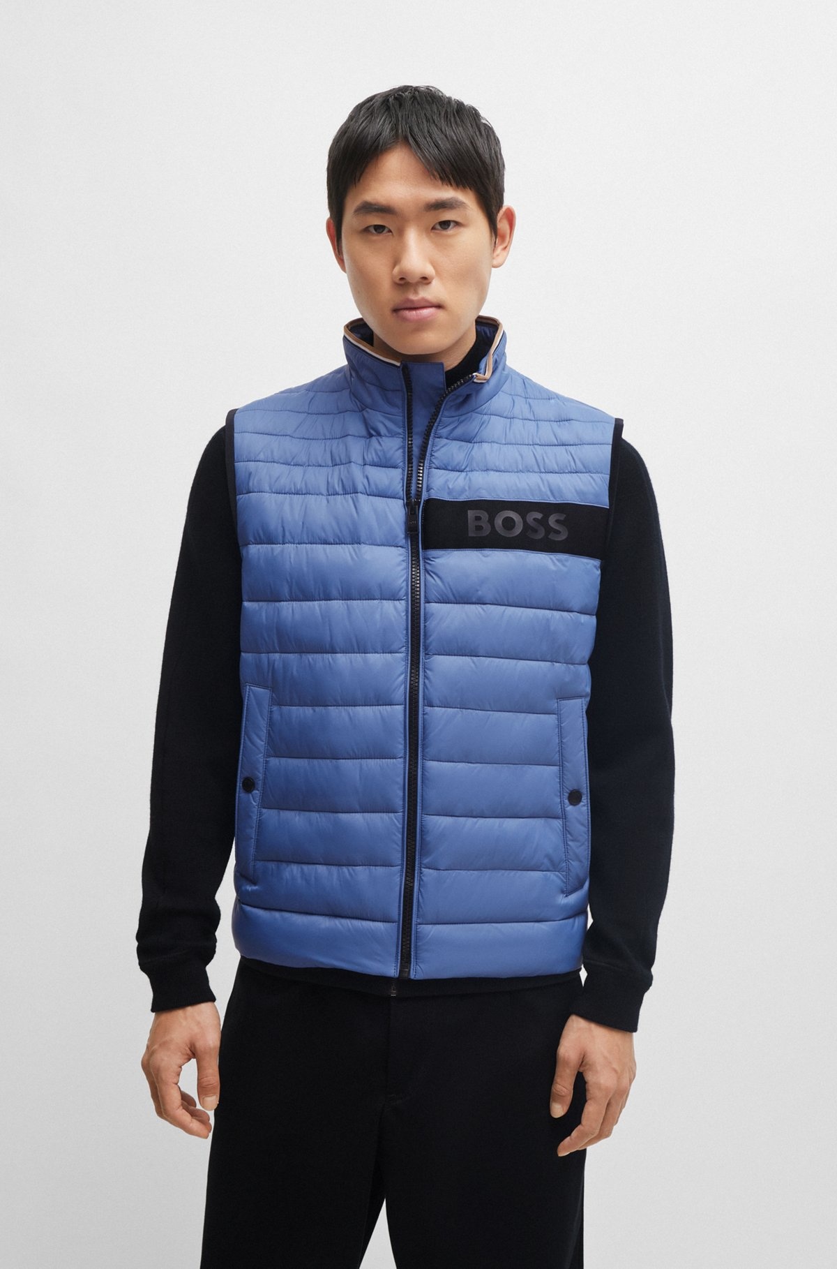 WATER-REPELLENT GILET WITH 3D-LOGO TAPE - 2