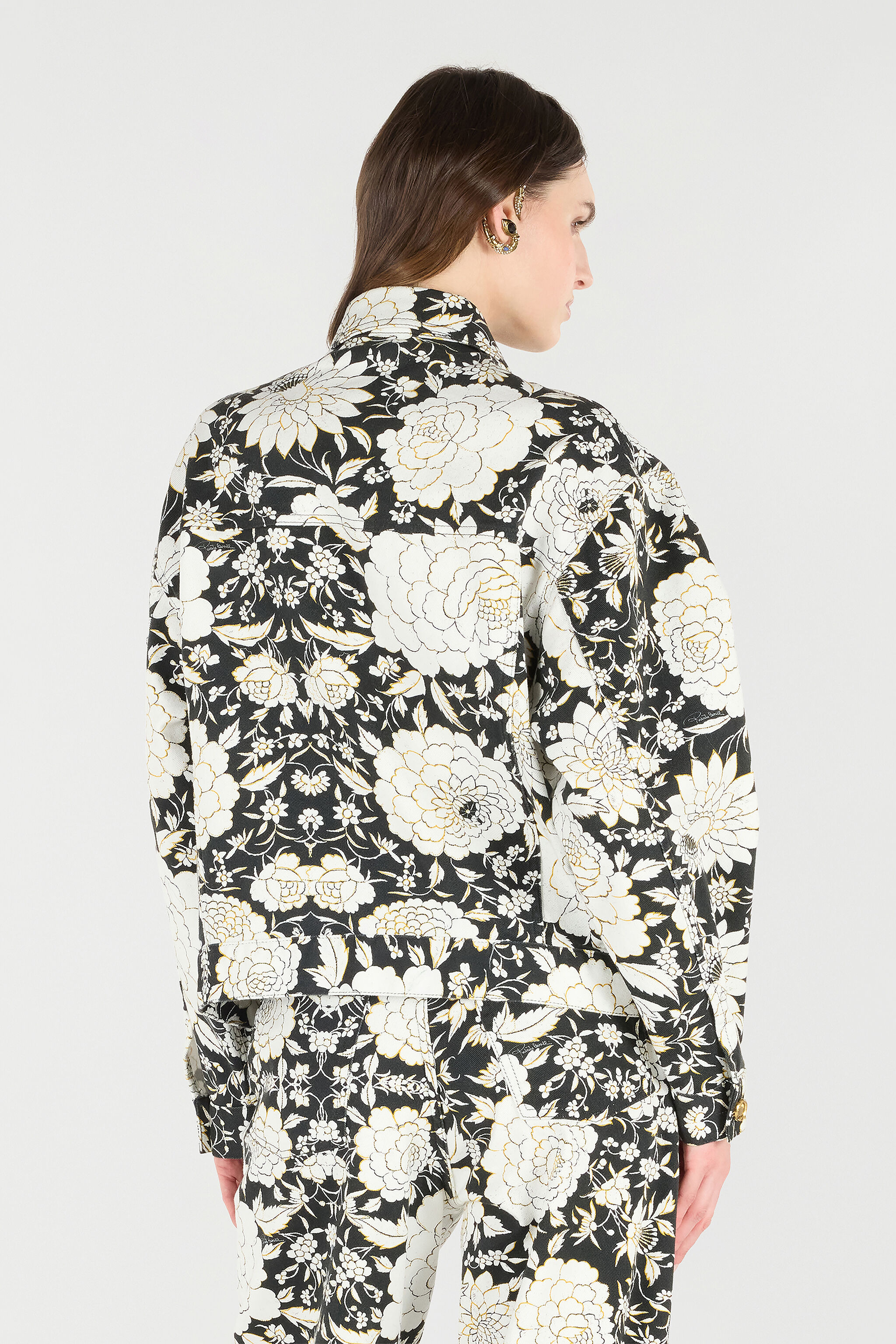 Denim Jacket With Flowers - 4